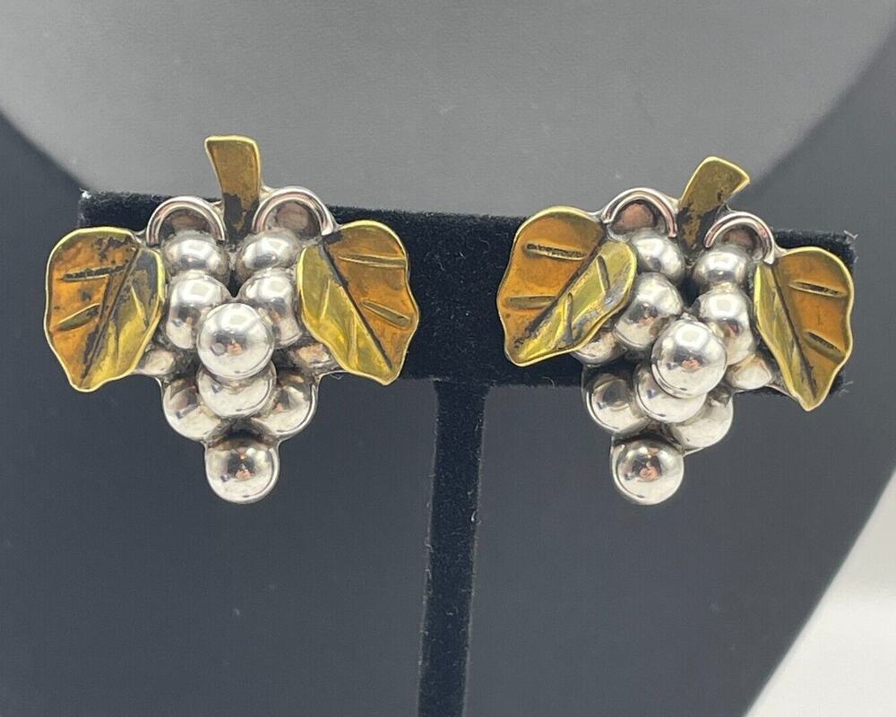 VTG Taxco Sterling Silver Clip On Earrings TV-51 Grape Cluster Mexico Two Tone